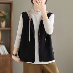 2026 New Hooded Knitted Vest Coat Women's Spring Autumn Sweater Sleeveless Jacket Design Sense Fashion Waistcoat Tide Female Top