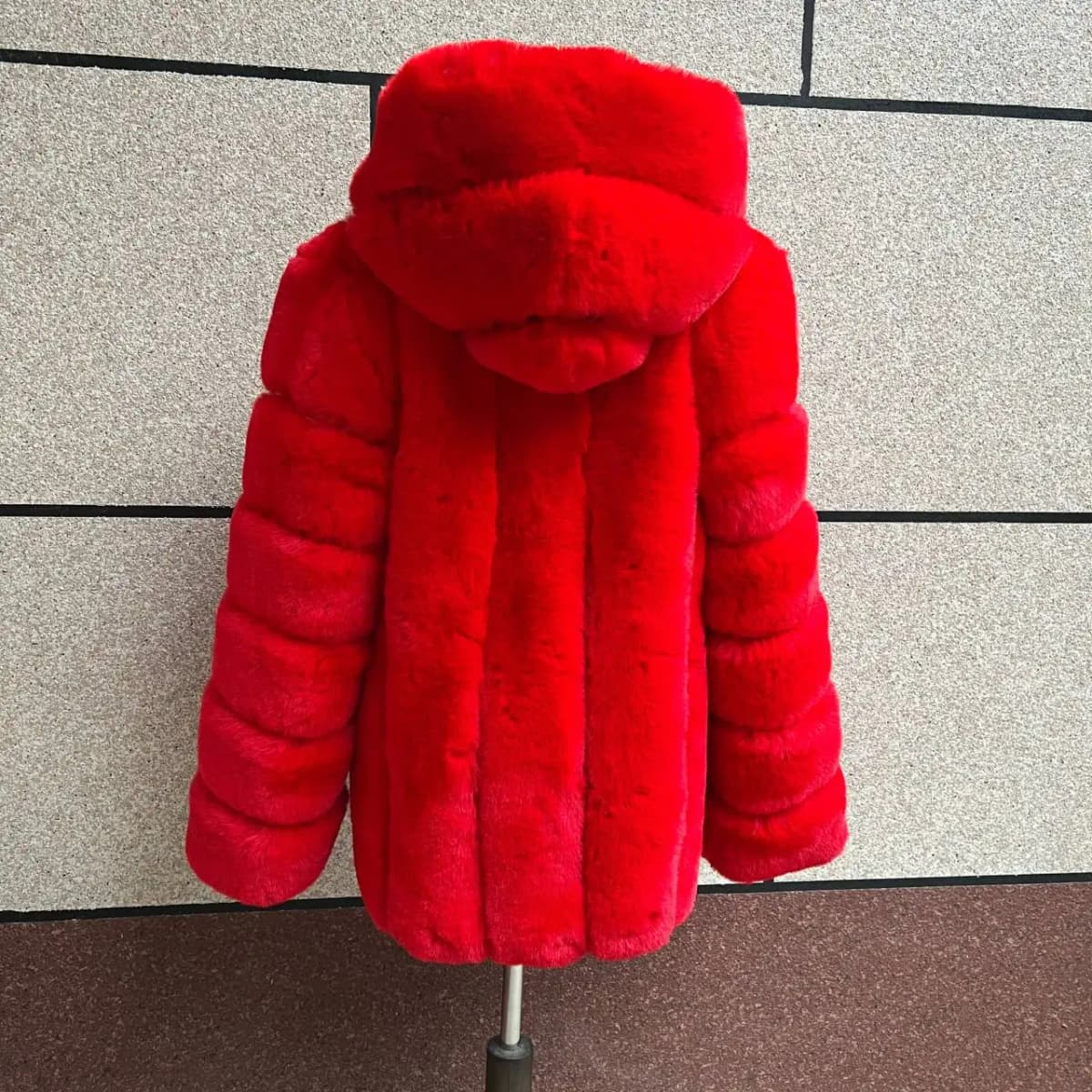 Women's Faux Fur Hooded Coat Winter Warm Fashion Hooded Fur Jacket Imitation Fox Fur Fluffy Coat Women's Clothing
