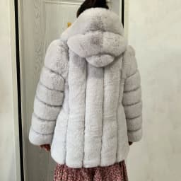 Women's Faux Fur Hooded Coat Winter Warm Fashion Hooded Fur Jacket Imitation Fox Fur Fluffy Coat Women's Clothing