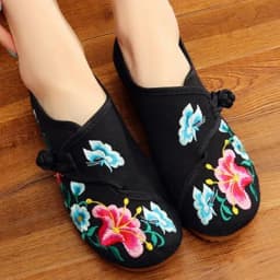 Floral Embroidered Shoes for Women Vintage Casual Loafers Canvas Dance Performance Shoe Ethnic Pumps Ladies Slingbacks Sandals