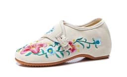 Floral Embroidered Shoes for Women Vintage Casual Loafers Canvas Dance Performance Shoe Ethnic Pumps Ladies Slingbacks Sandals