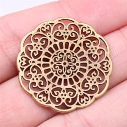 WYSIWYG 5pcs 32x32mm 5 Colors Trendy Hollow Flower Pattern Charms Pendant For Jewelry Making DIY Jewelry Findings