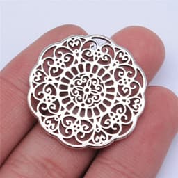 WYSIWYG 5pcs 32x32mm 5 Colors Trendy Hollow Flower Pattern Charms Pendant For Jewelry Making DIY Jewelry Findings