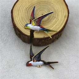 Funny colorful swallow brooch clothing school bag accessories decorative pin animal bird brooches gift