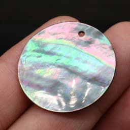 5pcs Natural Black Shell Round Mother of Pearl Shell Beads Charm Pendant for Jewelry Making DIY Necklace Earring Women Gift