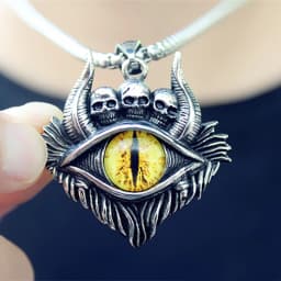 Retro Devil's Eye Death Satan Earth Cracking Ghost Necklace Men and Women Domineering Hip-Hop Gothic Pendants Gifts Wholesale