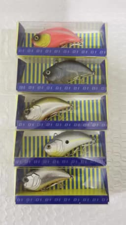 Clearance D1 Fishing Lure 55mm 13g Artificial Hard Baits Vibration Mute Sinking Bass Pike Frashwater Wobblers Fishing Tackle