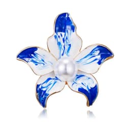 Trendy New Camellia Women Brooch Elegant Flower Pearl Pins Fashion Female Party Coat Dress Scarf Accessories Jewelry Gift
