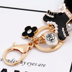 Trendy Black Pearl Keychain for Women Skirt Design Key Holder Jewelry Bag Accessory Fashionable Gift