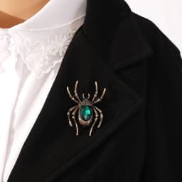 Green classic spider insect brooch crystal brooch fashion men and women banquet gift jewelry