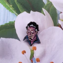 Twilight Chainsaw Evil Dead Pin Army of Darkness Hero Ash Necronomicon Book of The Dead Brooch 80s Horror Demon Movie Badge