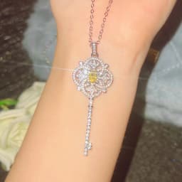 Foydjew Luxury Asscher Cut Yellow Simulated Diamond Key Pendant Female Fashion High Carbon Zircon Clavicle Necklaces For Women