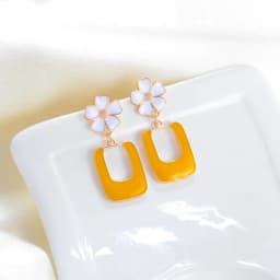 New Fashion Enamel Women Dangle Earrings Korean Flower Drop Geometric Statement Earrings for Female Wedding Ear Jewelry Aretes