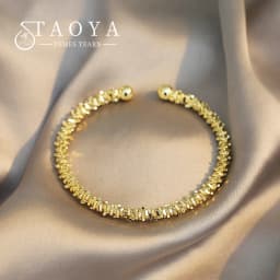 2025 New Classic Simple Copper Alloy Gold Colour Jewelry Bracelets Korean Fashion Accessories Girl's Unusual Bracelets For Women