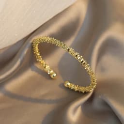 2025 New Classic Simple Copper Alloy Gold Colour Jewelry Bracelets Korean Fashion Accessories Girl's Unusual Bracelets For Women