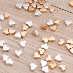 Leslie 100pcs 6x6mm Small Alloy Hearts Spacer Beads Charms Fit DIY Bracelets Necklaces Handmade Finding Jewelry Accessories