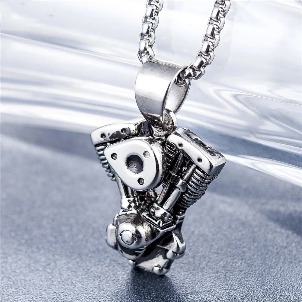 Creative hip-hop rock retro locomotive motorcycle engine punk domineering men’s pendant birthday gift necklace jewelry wholesale