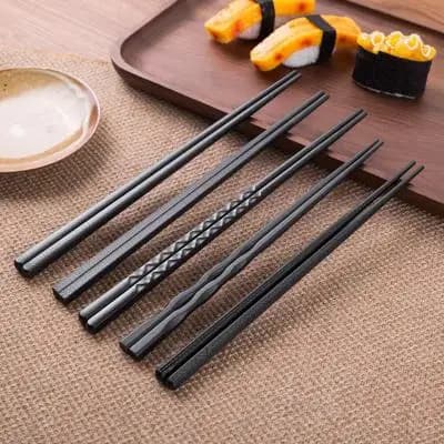 1Pair Japanese Chopsticks Sushi Sticks Nonslip Chinese Long Chopsticks Tableware Kitchen Accessories Light Alloy Reusable