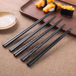 1Pair Japanese Chopsticks Sushi Sticks Nonslip Chinese Long Chopsticks Tableware Kitchen Accessories Light Alloy Reusable
