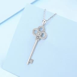 Elegant Key Design Platinum Plated Shiny CZ Zircon Ladies Pendant Necklace Jewelry For Women Short Chain No Fade Cheap Gifts