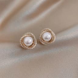 2020 Trendy Unusual Geometric Whirlpool Shape Pearl Clip on Earrings for Woman Non Pierced Exquisite Fashion Jewelry Party