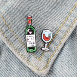 2021 Mini Cute Wine and Wine Glasses Couple Pins Red Wine Bottle Cup Brooches Enamel Pin Badge for Lovers Best Friend Pins