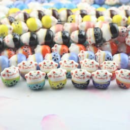 30pcs 13x14mm Hand Painted Lucky Cat Ceramic Beads Vertical Hole Loose Spacer Cute Animal Ceramics Bead For Jewelry Making DIY
