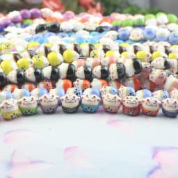 30pcs 13x14mm Hand Painted Lucky Cat Ceramic Beads Vertical Hole Loose Spacer Cute Animal Ceramics Bead For Jewelry Making DIY