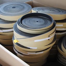 EPDM Neoprene Self-adhesive Tape Insulation Gasket Door Window Seals Cushion 2 5mm 10mm x 10 15 20 25mm 30mm 40mm 50mm 2m Black