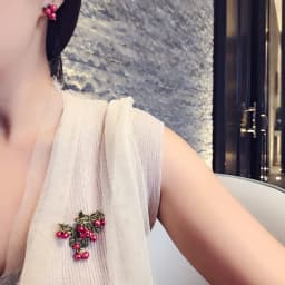 New Elegant Retro Green Cranberry Brooch Metal Pin Pearl Plant Leaf Brooches For Women Collar Accessories Jewelry