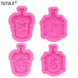 4 pcs of combination necklace pendant epoxy resin silicone molds. Keychain jewelry making gadgets. Kitchen cake baking mould