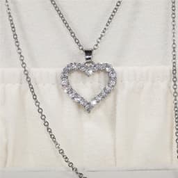 Huitan Bling Bling Princess Heart Pendant Necklace Silver Color Romantic Wedding Engagement Necklaces Trendy Jewelry for Women