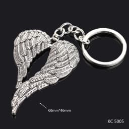 Love Heart Keychains For Woman Man Dog Cat Car Key Chain Wing Evil Eye Gun Fashion Jewelry Pendant Friend Original Wedding Gifts