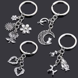 Love Heart Keychains For Woman Man Dog Cat Car Key Chain Wing Evil Eye Gun Fashion Jewelry Pendant Friend Original Wedding Gifts