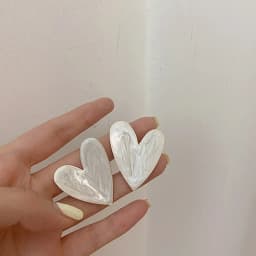 LATS Sweet Burgundy Enamel Heart Earrings for Women Girl Gold Color Metal Love Heart Hanging Dangle Earring Vintage Jewelry