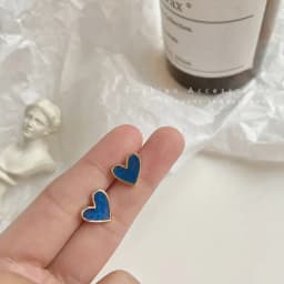 LATS Sweet Burgundy Enamel Heart Earrings for Women Girl Gold Color Metal Love Heart Hanging Dangle Earring Vintage Jewelry
