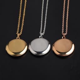 Round Photo Frame Locket Pendant Necklace Mirror Polish Stainless Steel Memorial Locket Jewelry Includes 20 Inch Chain