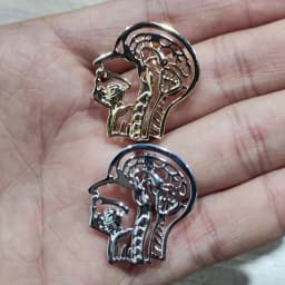 Hanreshe Anatomy Head Bones Pins Silver Plated Metal Lapel Backpack Brooch Badges Medical Jewelry for Doctors Nurses