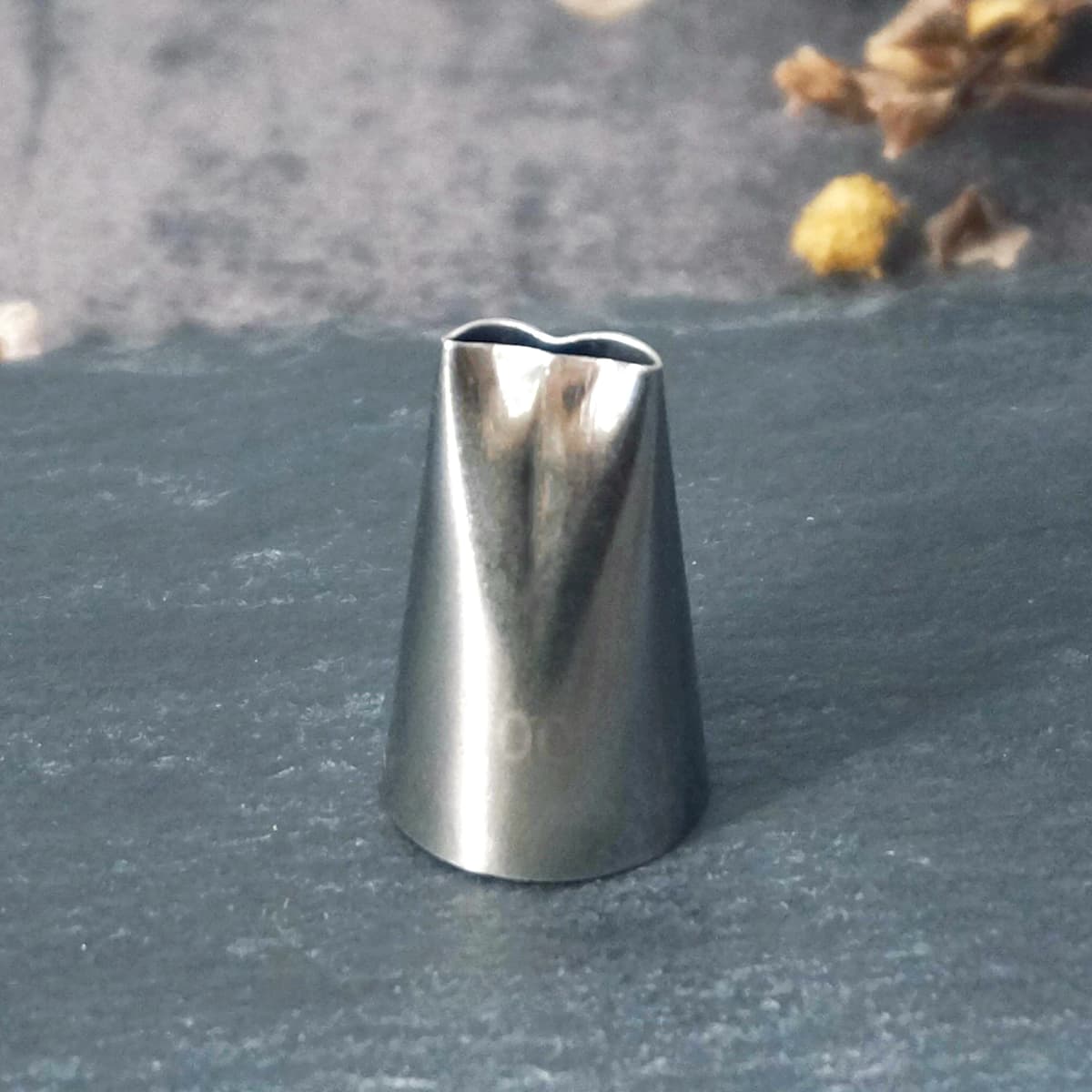 #100 Ruffle Tips Icing Piping Nozzles Cake Fold Cream Decorating Cupcake Pastry Tools Stainless Steel
