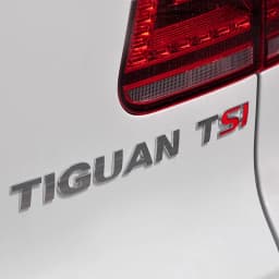 3D Metal TSI Car Side Fender Rear Trunk Emblem Badge Sticker Decals for Volkswagen Sagitar Golf Magotan Polaris Boracay Passat