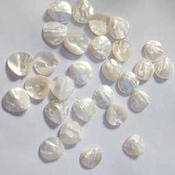 Natural Mother of Pearl Shell Pendant Charms Irregular Seashells Pendants for Jewelry Making DIY Necklace Earring Accessories