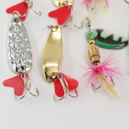 1pcs Rotating Metal Vibration Bait Spinner Spoon Fishing Lures 5g 6g 6.5g 7.5g Jigs Trout Winter Fishing Hard Baits Tackle Pesca