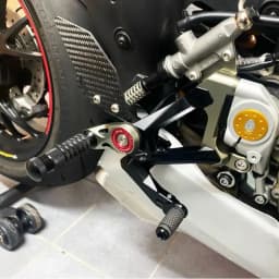 For Ducati Street Fighter V4 2018-2024 PANIGALE V4S V4 V4R V4 Motorcycle Whole CNC & Carbon Fiber Racing Rearset