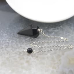 Natural Quartz Reiki Healing Pendulum,for Dowsing Spiritual Divination Cone Crystal Quartz Pendulos Small Size Necklace Jewelry