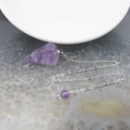 Natural Quartz Reiki Healing Pendulum,for Dowsing Spiritual Divination Cone Crystal Quartz Pendulos Small Size Necklace Jewelry