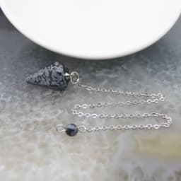 Natural Quartz Reiki Healing Pendulum,for Dowsing Spiritual Divination Cone Crystal Quartz Pendulos Small Size Necklace Jewelry