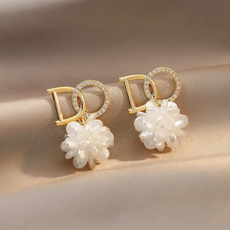 Luxury Zircon Pearl Drop Earrings For Women Girl 2022 Elegant Personality Shiny D Letter Earring Fashion Jewelry Wholesale
