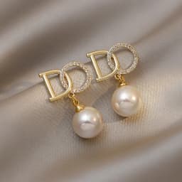 Luxury Zircon Pearl Drop Earrings For Women Girl 2022 Elegant Personality Shiny D Letter Earring Fashion Jewelry Wholesale