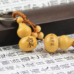 Chinese Traditional Good Luck Gourd Keychain Peach Wood Amulet Car Ornament Keyring Bag Pendant 2022 New Year Gift