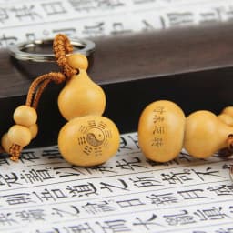 Chinese Traditional Good Luck Gourd Keychain Peach Wood Amulet Car Ornament Keyring Bag Pendant 2022 New Year Gift